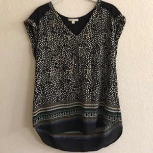 Pleione short sleeve top with zipper